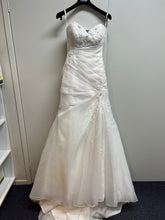 Load image into Gallery viewer, Y11556 - Sparrow