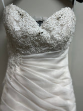 Load image into Gallery viewer, Y11556 - Sparrow