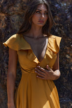 Load image into Gallery viewer, Petal