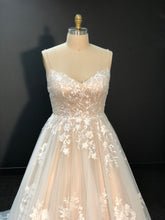 Load image into Gallery viewer, Nicoletta