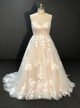 Load image into Gallery viewer, Nicoletta