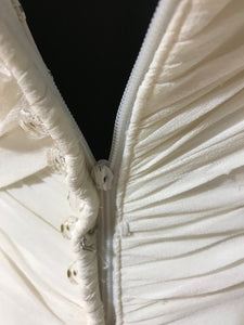 Top of metal zip missing although zip still fully functional 