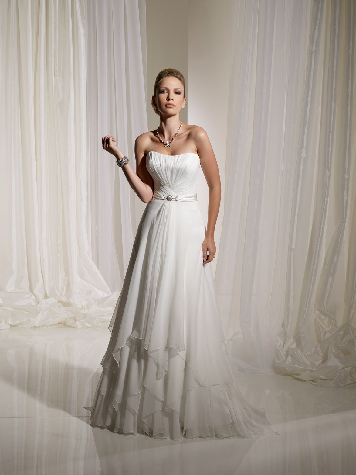 Y11131-Evangeline