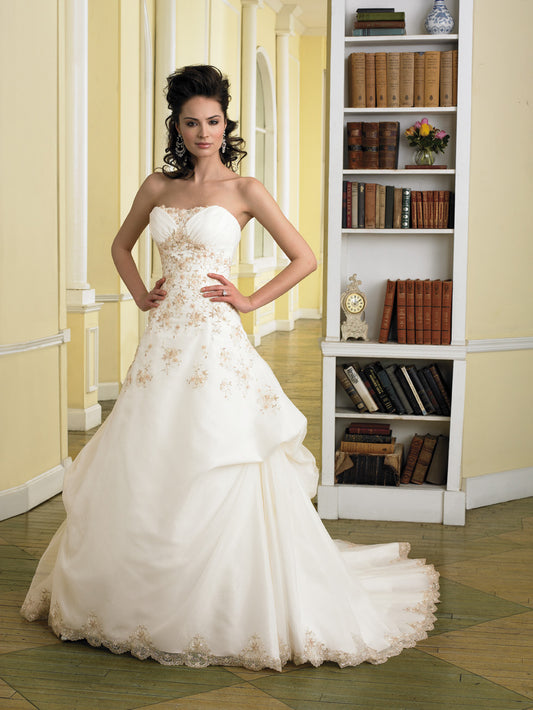 Y2722-Gwyneth