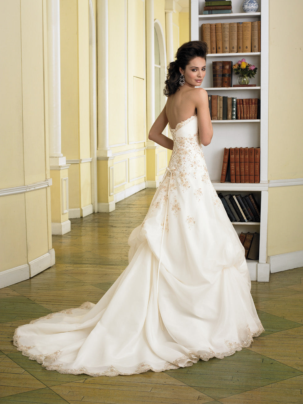Y2722-Gwyneth